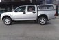 Silver Isuzu D-Max 2011 at 60000 km for sale-2