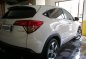 Selling White Honda Hr-V 2015 in Makati -6