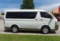 Selling White Toyota Hiace 2011 in Quezon City -6