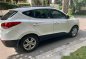 Selling White Hyundai Tucson 2012 Automatic Diesel -3