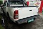 Selling White Toyota Hilux 2012 Manual Diesel -6