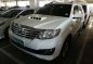 Selling White Toyota Fortuner 2013 Manual Diesel -1