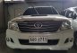 Selling White Toyota Hilux 2014 at 10000 km -0