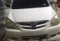 Selling White Toyota Avanza 2009 at 130000 km -0