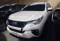 Selling White Toyota Fortuner 2018 in Quezon City-1