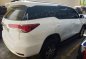 Selling White Toyota Fortuner 2018 in Quezon City-2