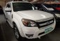 Selling White Ford Ranger 2010 at 86777 km-2