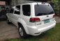 Selling White Ford Escape 2012 at 97000 km-6