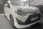 Selling White Toyota Wigo 2019 at 3600 km-0
