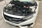 Selling White Honda Civic 2018 Automatic Gasoline at 10000 km-8