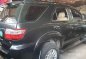 Selling Black Toyota Fortuner 2010 Automatic Diesel at 58000 km-2