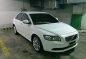 Selling White Volvo S40 2010 Automatic Gasoline -0