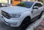 Selling White Ford Everest 2016 Automatic Diesel at 33000 km -2