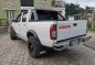 Selling White Nissan Frontier 2000 at 100000 km-2