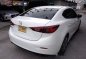 White Mazda 3 2016 at 44000 km for sale -5