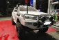 White Toyota Hilux 2016 at 35000 km for sale  -1
