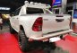 White Toyota Hilux 2016 at 35000 km for sale  -4