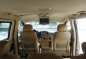 Hyundai Grand Starex 2010 at 42000 km for sale-12