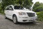 Selling White Chrysler Town And Country 2011 in Quezon City-6