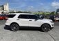 Selling Pearl White Ford Explorer 2016 in Pasig-3