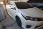 Pearl White Toyota Corolla Altis 2014 for sale in Paranaque -6