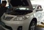 Pearl White Toyota Corolla altis 2012 for sale in Automatic-9