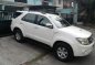 Sell Pearl White 2006 Toyota Fortuner in Manila-2