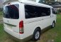 Selling White Toyota Hiace 2018 in Quezon City-5