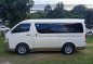 Selling White Toyota Hiace 2018 in Quezon City-2