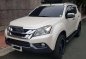 Selling White Isuzu Mu-X 2015 in Marikina-2