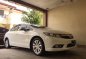 Selling White Honda Civic 2012 in Manila-1