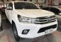 Selling White Toyota Hilux 2018 in Quezon City-0