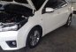 Selling White Toyota Corolla Altis 2015 at 19000 km -1