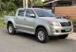 Selling Pearlwhite Toyota Hilux 2013 in Meycauayan-8