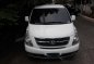 White Hyundai Grand starex 2014 for sale in Manila-2