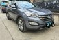 Selling Grey Hyundai Santa Fe 2013 in Manila-1