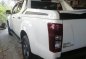 Selling White Isuzu D-Max 2016 in Quezon City-2