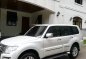 White Mitsubishi Pajero 2015 for sale in Automatic-2