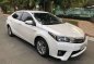 Selling White Toyota Corolla Altis 2014 at 24000 km-0