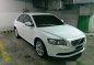 White Volvo S40 2010 for sale in Automatic-0