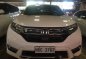 Selling White Honda Cr-V 2018 in Mandaluyong-0