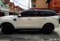 Selling White Ford Everest 2018 at 26000 km-4