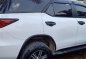 Selling White Toyota Fortuner 2017 in Manila-4