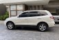 Sell White Hyundai Santa Fe in Manila-2