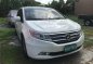 Selling Pearl White Honda Odyssey for sale in Pasig-3
