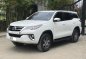 Selling White Toyota Fortuner 2018 in Manila-0