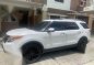 White Ford Explorer for sale in Angeles-1