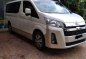 Selling White Toyota Hiace in Muntinlupa-0