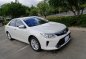 Sell Pearl White 2017 Toyota Camry in Bacoor-8