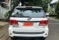 Selling White Toyota Fortuner 2005 in Makati-2